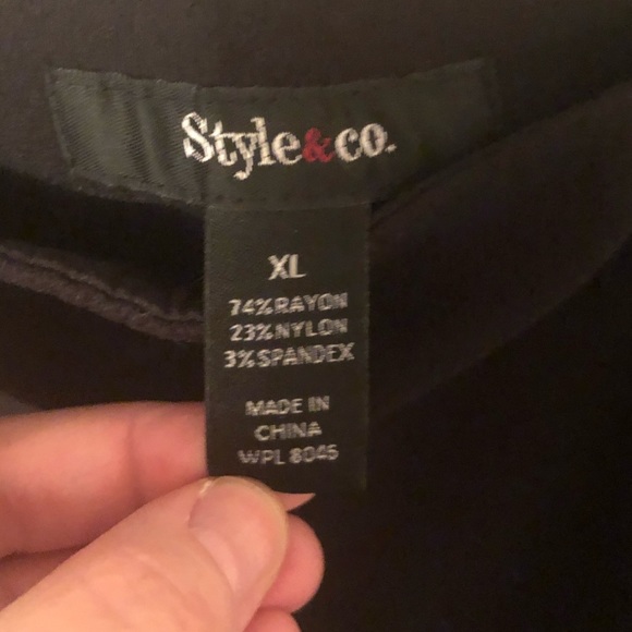 Capris - Picture 3 of 3